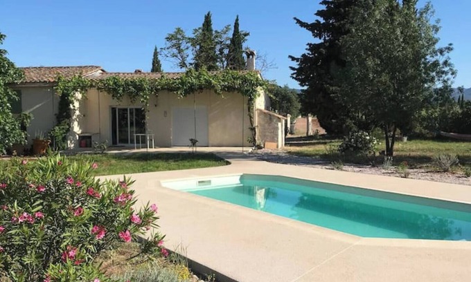 Ceyras Other | Isolated farmhouse in the heart of the vineyards