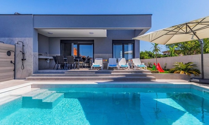 Loborika Villa | Istriensonne 0785 - Newly built semi-detached house Double1 with private pool