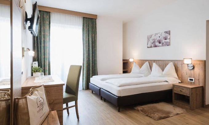 Livinallongo del Col di Lana Hotel | 40 m² Hotel ∙ 2 bedrooms ∙ 5 guests