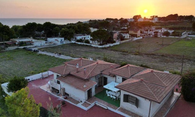 Pulsano Villa | 300 m² Villa ∙ 4 bedrooms ∙ 8 guests