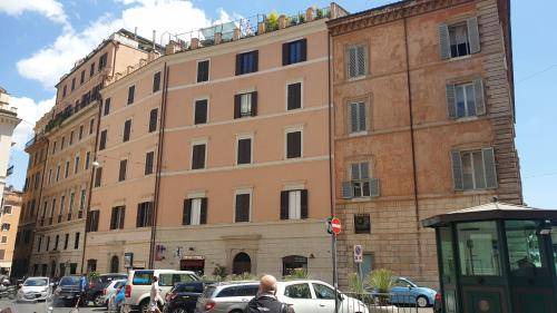 Rione VIII Sant'Eustachio Apartment | 160 m² Apartment ∙ 3 bedrooms ∙ 10 guests