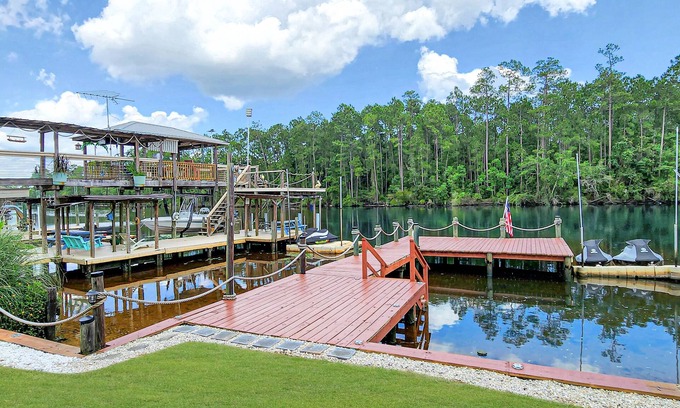 Kiln House | It's 5'O-Clock Here on the Dock! Grill, Chill, Fish, boat, and make memories!