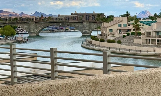 Lake Havasu City Condo | It's A King's View On the Bridgewater Channel