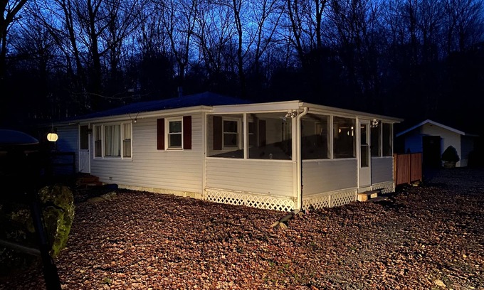 Pocono Lake Cottage | It's almost time for leaf color changing!