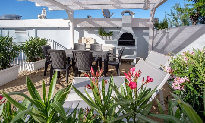 San Mauro a Mare Apartment | Itaca apartment directly on the beach of San Mauro Mare