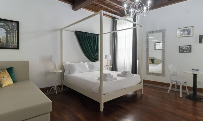 Rione III Colonna Apartment | Italianway - Barberini 1 Theatrum