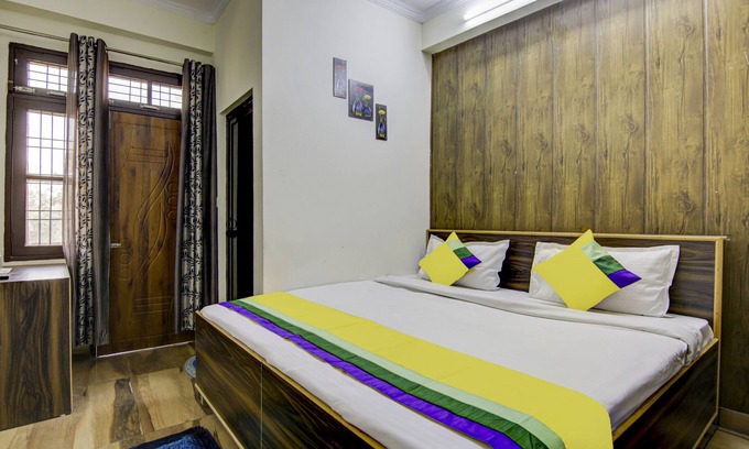 Mayapur Hotel | Itsy By Treebo - Shivalik