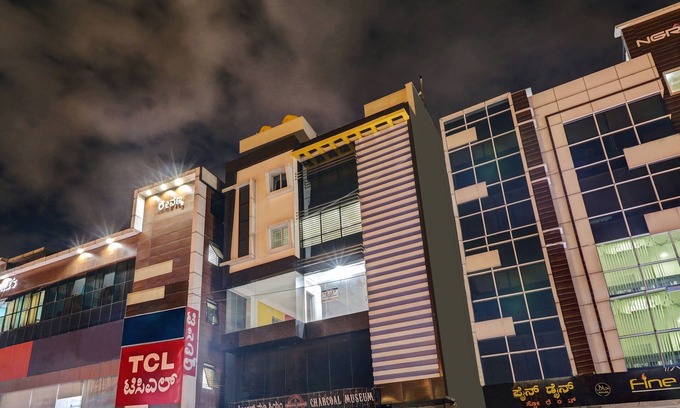 Sector 2 Hotel | Itsy Hotels Kozy Rooms