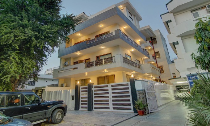 Noida Hotel | Itsy Hotels Swastika Inn Sector 26