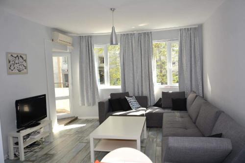 Odesos Apartment | Ivet Apartment