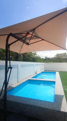 Batu Pahat Villa | Ivory Damai Nature Homestay