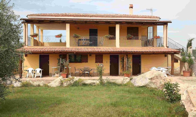 Alghero Apartment | "Ivy" apartment