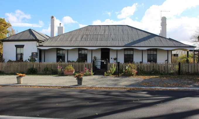 Campbell Town Bed & Breakfast | Ivy on Glenelg