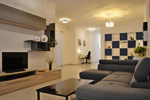 Marsaxlokk House | Ivy Rose - Marsaxlokk