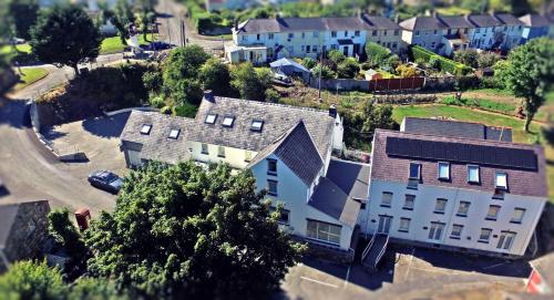 Goodwick Hotel | Ivybridge Guesthouse