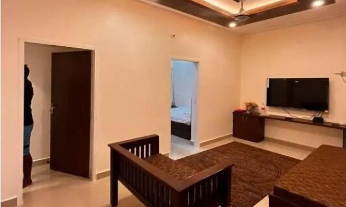 Nanganallur Apartment | Izi Airport Stay