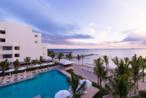 Isla Mujeres Hotel | Izla Beach Front Hotel