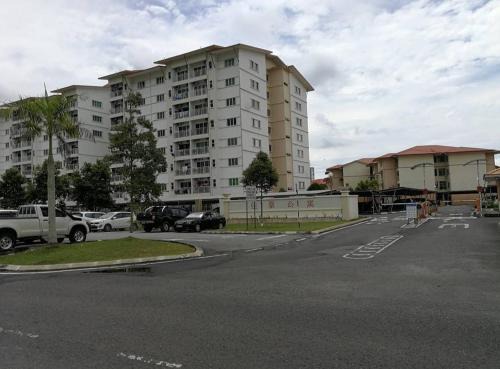 Sandakan Apartment | Izzanial Homestay
