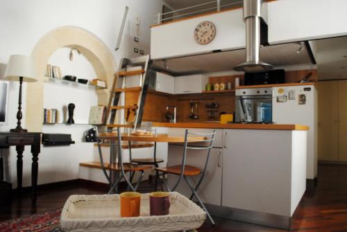Cagliari Apartment | IzzHome Baylle