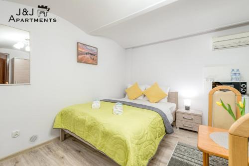 Stare Miasto Apartment | J&J Apartments, Łazienna 30 Apartament 8/2
