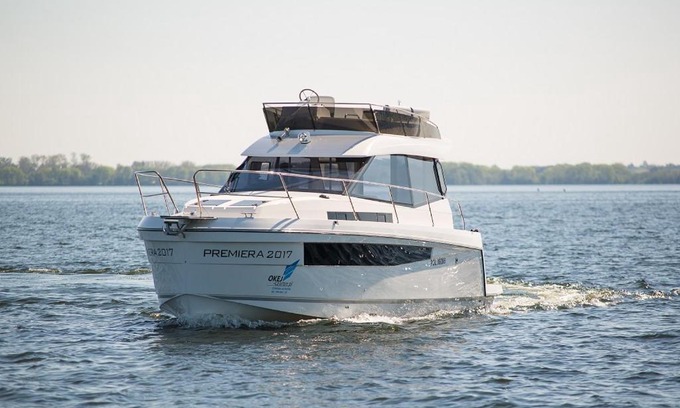 Wilkasy Boat Rental | Jacht motorowy Platinum 989 Flybridge
