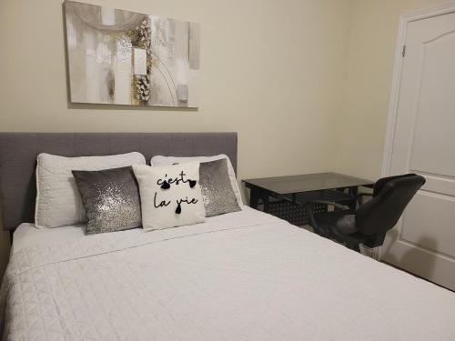 St. Davids Apartment | Jack & Jill Private Suite @RoseGlen Place
