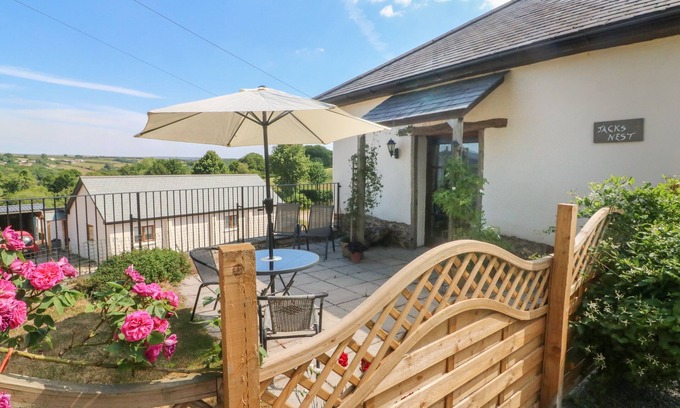 Ash Mill Cottage | JACK'S NEST, pet friendly, character holiday cottage in South Molton