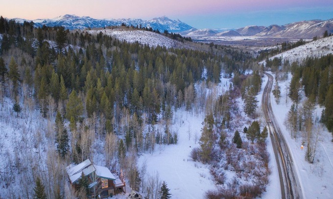Red Top Meadows Cabin | Jackson Hole Country Cabin in the Woods