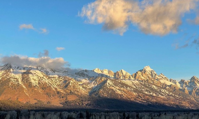 Jackson Hole Cabin | Jackson Hole Rustic Luxury | Cozy Cabin in the Tetons near Snake River |1BD 2BA