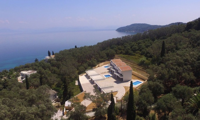 Agia Pelagia Chlomou Villa | Jackson Villas