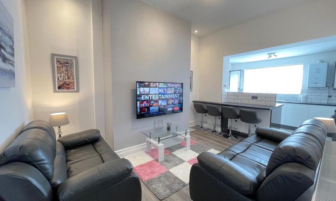 Tynemouth Apartment | Jacksons Modern Retreat Close to Tynemouth