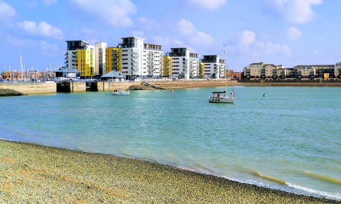 Pevensey House | Jacob's Place 3 Bed Luxury Caravan