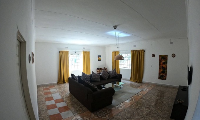 Maun House | Jacobsen Bungalow