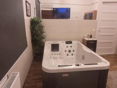 Dakovo Apartment | Jacuzzi-2 saune-wine cellar-Rechnerschieber