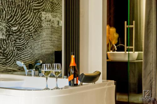 Warszawskie Apartment | Jacuzzi Rakowicka Top Apartments