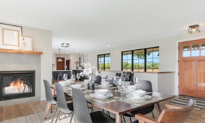 McMinnville House | Jade's View Estate
