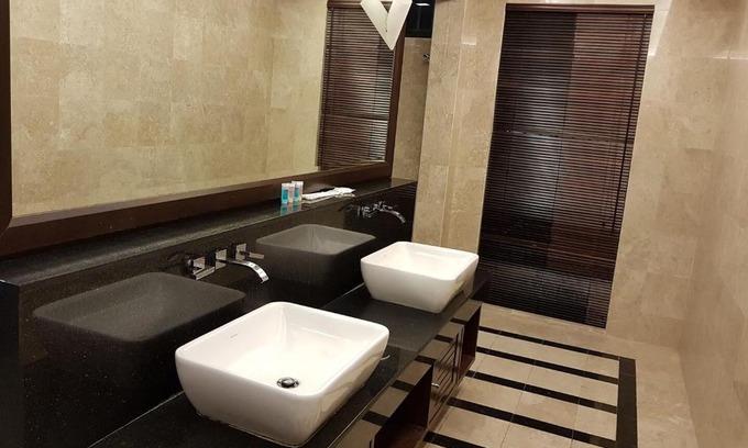 Kuala Lumpur Bed & Breakfast | Jaguar Lim BNB
