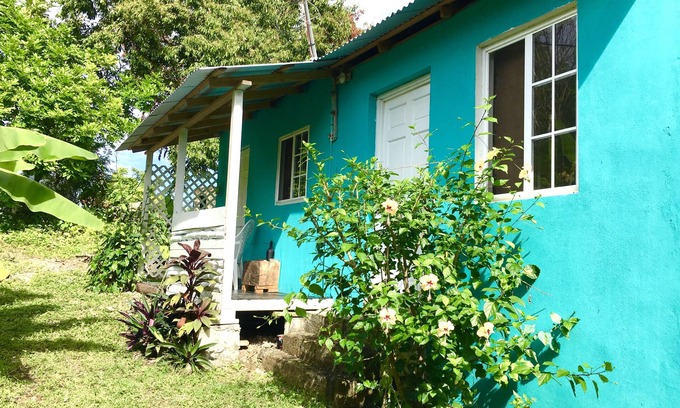 Port Antonio Cabin | Jamaican style cabin 10 mins walk to Winifred Beach