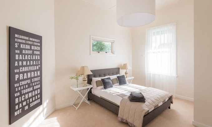 Benalla House | James Carrier House.