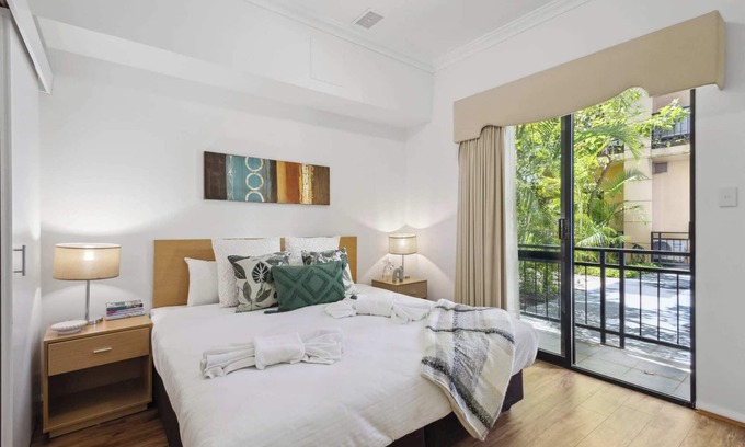 Northbridge Apartment | James Street Joy - 1BDR 1BTH 1PRK