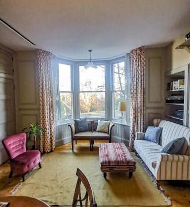 Kilmun Apartment | Jameswood Villa