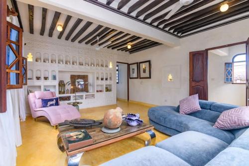 Shela Apartment | Jannah Pate 2 Bedroom Suite with AC and Rooftop