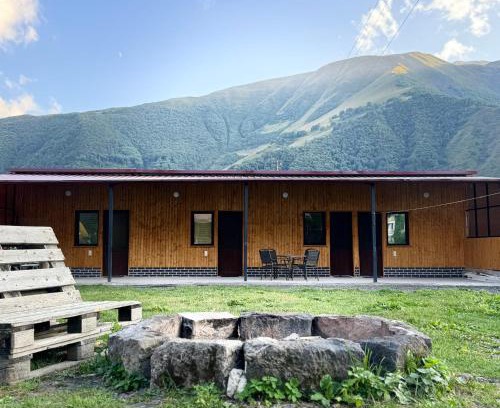 Kazbegi Apartment | Januka Studio