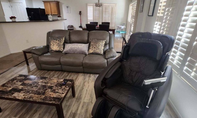 Valstate House | JAPT 3bd2ba I-10/TucsonAirport/UofA baby-massage