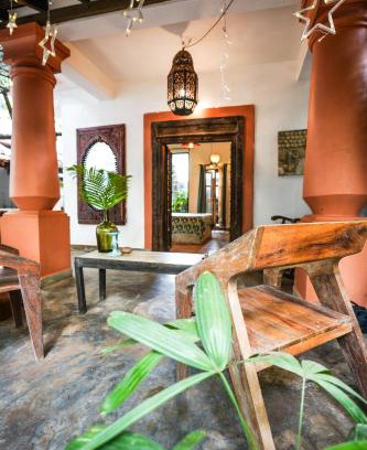 Morjim Bed & Breakfast | Jardin d'Ulysse & Hard Rock