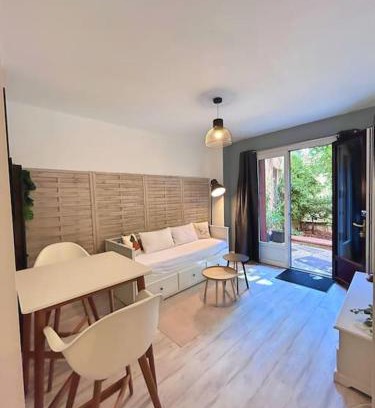 Saint-Etienne Apartment | Jardin Royal - Studio - Calme
