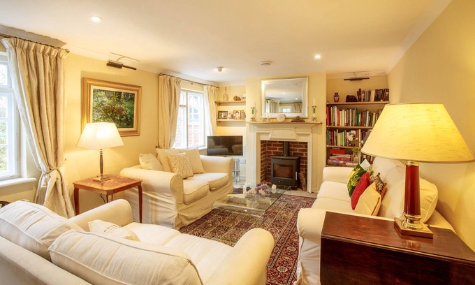 Kelsale Cottage | Jasmine Cottage, Kelsale - sleeps 5 guests - Aldeburgh Coastal Cottages