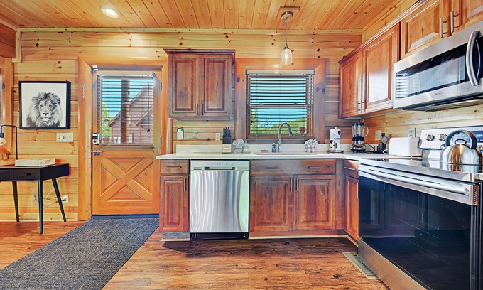 Gatlinburg - Pigeon Forge Cabin | Java by AvantStay | 12 Mins to Pigeon Forge + View