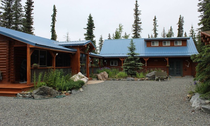 Soldotna House | JBs Alaska Getaway Log Homes by Kenai River, Cook Inlet Sleeps 10, 4 bed 3 bath