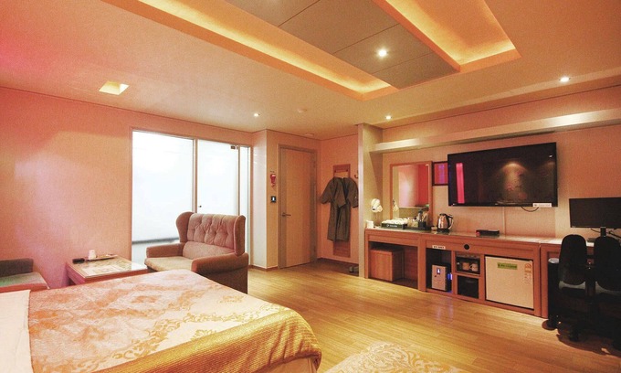 Hwaseong Hotel | Jebudo Prince